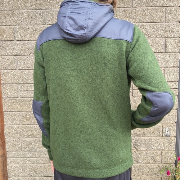 ***SOLDSOLDSOLD***The North Face Zip Up - Picture 2 of 5